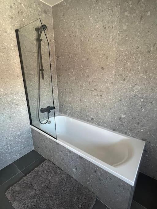 A La Vida Apartment Брюж Екстериор снимка